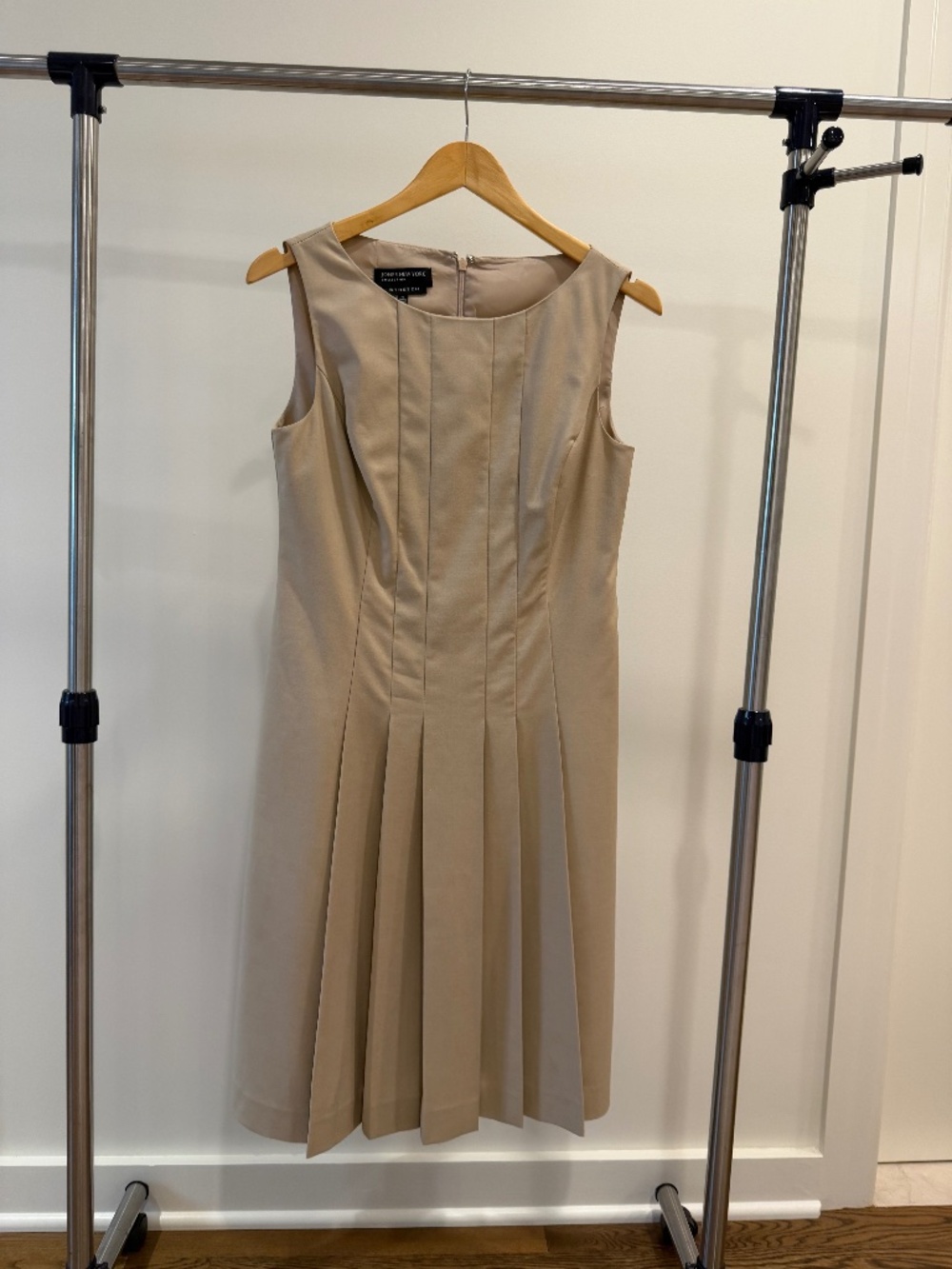 Jones New York Khaki Midi Dress (Size 6)